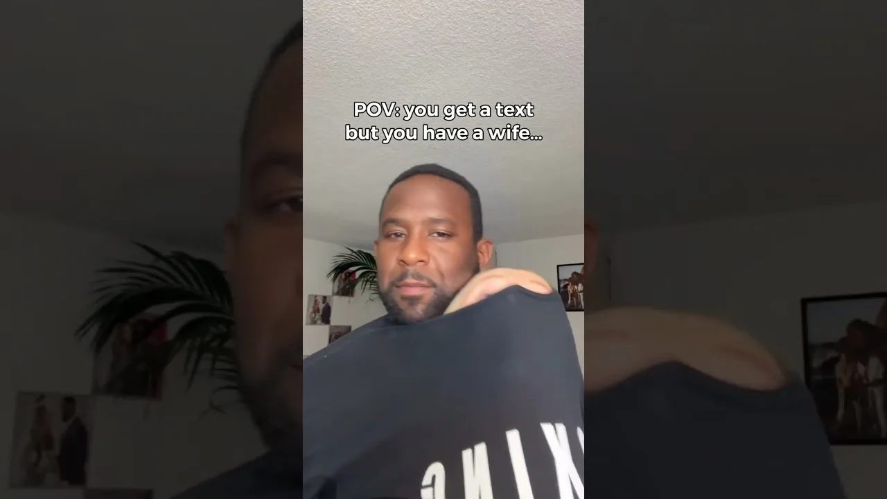 Când Domino îți trimite mesaje, dar ai o soție 🤣